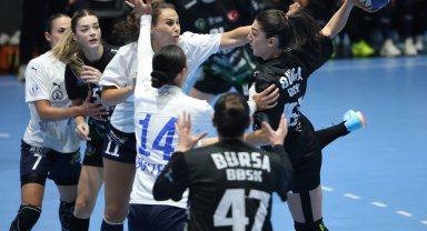 Bursa Büyükşehir Armada Praxis Yalıkavak'ı mağlup etti