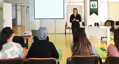 Bursa Osmangazi'de meslek edindiren kurslar başladı