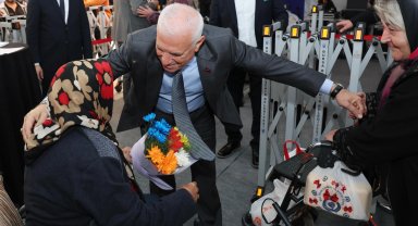 Bursa'da Başkan Bozbey dertleri Kestel'de dinledi