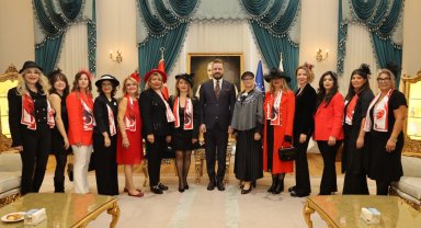 Bursa'da 'şapka devrimi'nin 100. yılı kutlandı