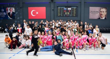 Çayırova, iLab Basketbol'u farklı geçti