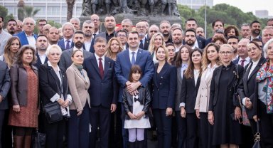 CHP İzmir'de Çağatay Güç dönemi başladı