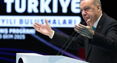 Cumhurbaşkanı Erdoğan: Soğukkanlılıkla menzile yürüyoruz