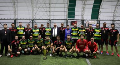 Cumhuriyet Kupası'nın şampiyonu 9 Eylül FK