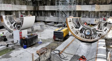 Dev köstebeklerden ikisinin daha montajı başladı