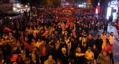 Düzce'de binlerce kişi Cumhuriyet Yürüyüşünde buluştu