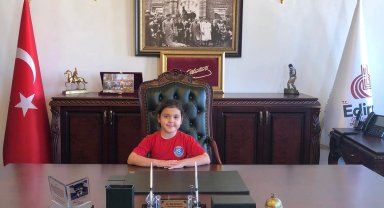 Gencan makamını Uzunköprü'lü minik Seray'a teslim etti