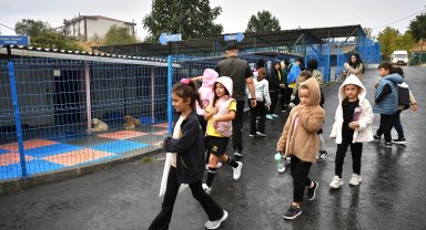 İstanbul Beylikdüzü'nde öğrencilerden can dostlara anlamlı ziyaret