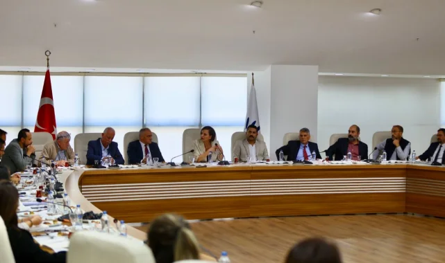 İzmir Karabağlar 'da bir ilk: Atık yönetimi toplantısı