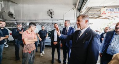 İzmir'de 6. Sanayi Sitesi esnafıne Başkan Tugay'dan ziyaret