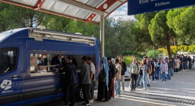 İzmir'de anne eli lezzetinde ücretsiz yemek