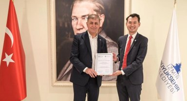 İzmir'in 'Yaşlı Dostu Şehir' unvanı tescillendi