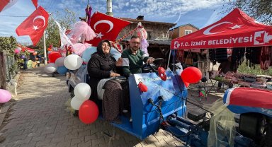 İzmit'te 'pat pat'lardan renkli festival