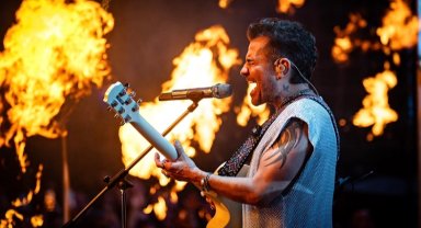 Kenan Doğulu Başkent'i salladı