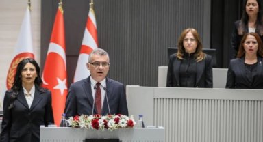 KKTC'de Erhürman göreve başladı... "Kıbrıs Türk halkının huzuru ve refahı için çalışacağım"