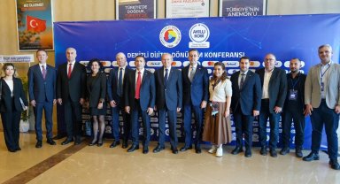 KOBİ'lerin dijitalleşme süreci Denizli'de anlatıldı