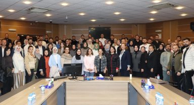 Kocaeli Büyükşehir personeli kendini geliştiriyor