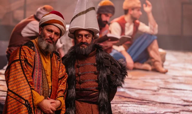 Kocaeli Şehir Tiyatroları, "Sinan" adlı oyunun prömiyerini yaptı
