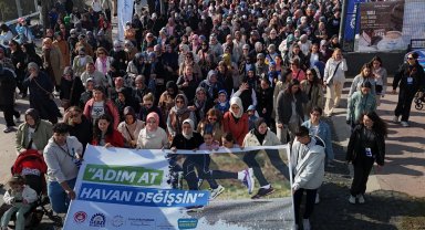 Kocaeli'de Gebzeli kadınlar "Adım At Havan Değişsin" etkinliğinde buluştu