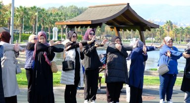 Kocaeli'de kadınlara yönelik sağlık yürüyüşü devam ediyor