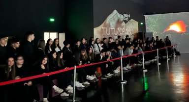 Kocaeli'de öğrenciler, 17 Ağustos'un izlerini takip etti