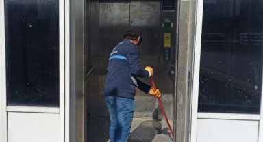 Kocaeli'de üst geçitlere hijyen dokunuşu