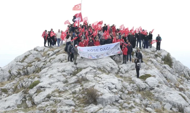Kösedağ Zirvesine Cumhuriyet yürüyüşü