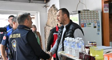 Manisa Büyükşehir'den okul önlerinde seyyarlara sıkı denetim