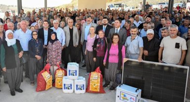 Mersin Büyükşehir'den çiftçiye üçlü destek