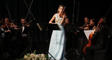 Mersin'de Oda Orkestrası ilk konserini verdi