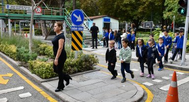 Minik sürücüler trafik bilinciyle yetişiyor