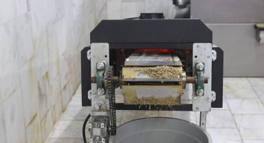 Muğla'da can dostlar için 42 ton mama üretildi