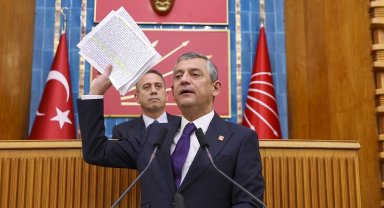 Özgür Özel: Kıbrıs, Türkiye'nin arka bahçesi değil! Ümit Dikbayır CHP'ye katıldı