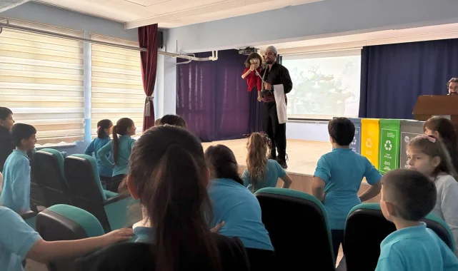 Sakarya'da "Akça" tiyatrosuyla minikler çevre bilinci kazandı