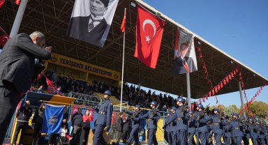 Yenişehir Stadyumunda Cumhuriyet coşkusu