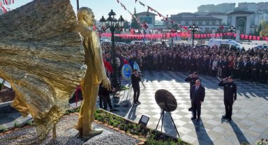 Ankara Keçiören'de Ata'ya özlem