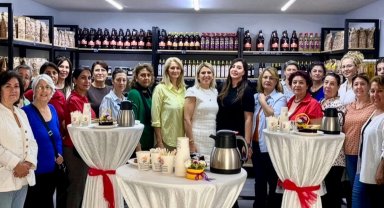 Antalya Muratpaşa'da kadın dayanışması büyüyor