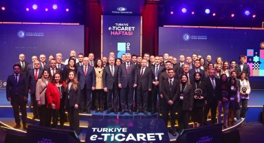 Bakan Bolat'tan e-ticaret müjdesi... Hedef dünya liginde zirve!