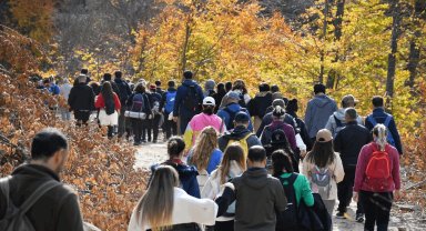 Balıkesir'de Öğretmenler Günü doğa yürüyüşüyle kutlandı