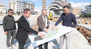 Başkan Çiftçi, Çayırova Kent Meydanı'nda incelemelerde bulundu