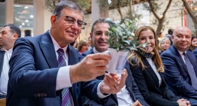 Başkan Tugay'dan zeytine 5 stratejik adım