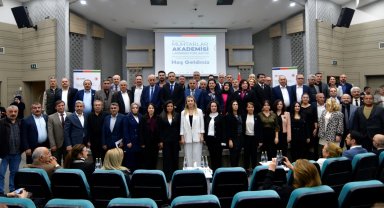 Bornova'da Muhtarlar Akademisi başladı