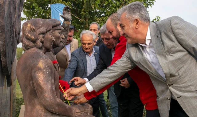 Bülent Ecevit vefatının 19. yılında İzmir Güzelbahçe'de anıldı
