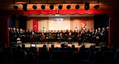 Bursa Osmangazi'de 10 Kasım'da duygu dolu anma