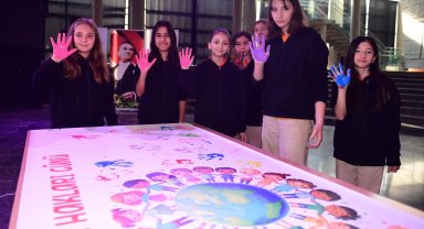 Bursa Osmangazi'de Çocuk Hakları Günü'nde renkli etkinlik