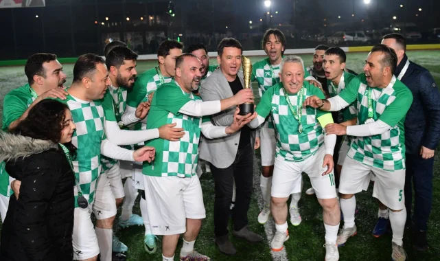 Bursa Osmangazi'de geleneksel turnuvada kupa sahibini buldu