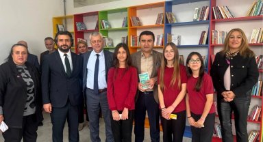 Bursa Osmangazi'den kitapla büyüyen nesillere destek