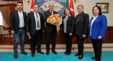 Bursa Valisi Ayyıldız'a TÜED Uludağ Şubesi'nden nezaket