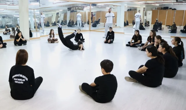 Bursa'da geleceğin dansçıları Osmangazi'de yetişiyor