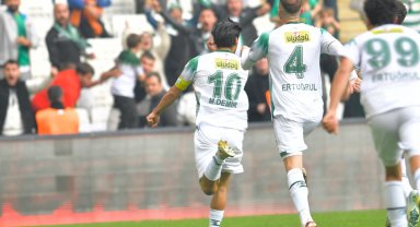 Bursaspor son dakika golüyle 2-1 kazandı... Zirveye bir adım kaldı